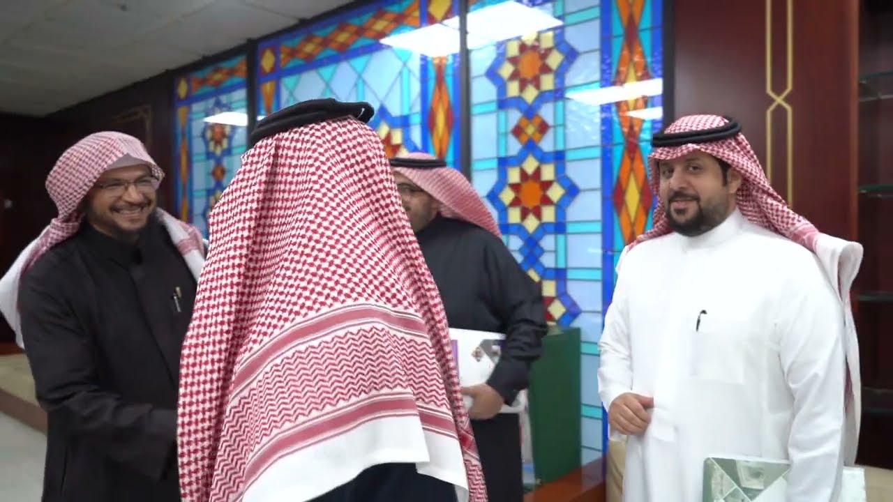 اجتماع وكيل الجامعة للشؤون التعليمية د.عبدالله بن عبدالرحمن الاسمري مع عمداء الكليات