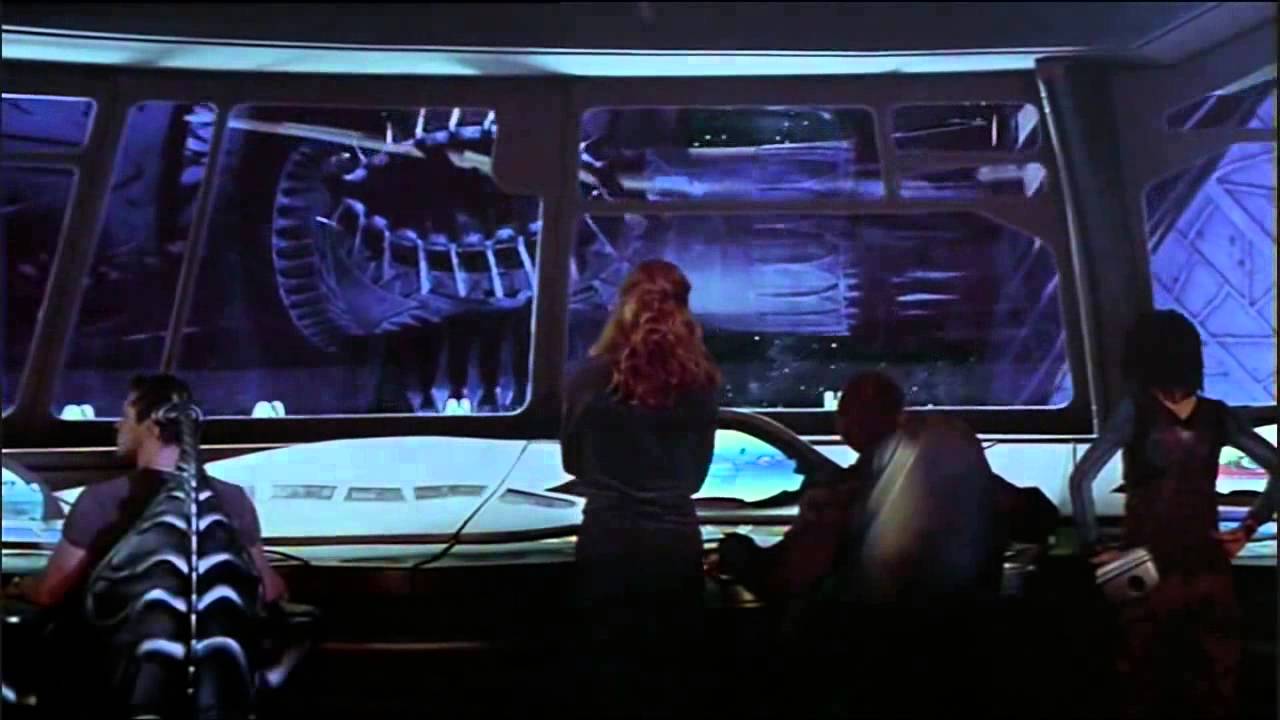 Trailer Perdidos en el espacio