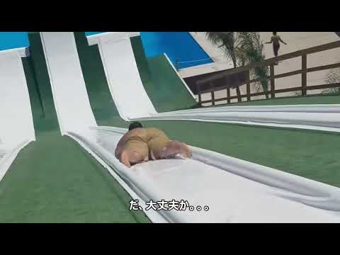 豪快　プール飛び込み
