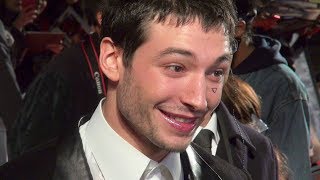 『ジャスティス・リーグ』PRで来日のエズラ・ミラー、『鋼の錬金術師』映画化に大興奮！