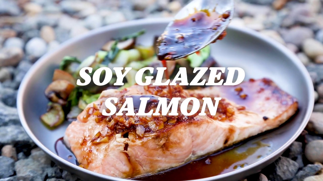 ⁣REI Camp Recipes: One-Skillet Salmon & Veggies