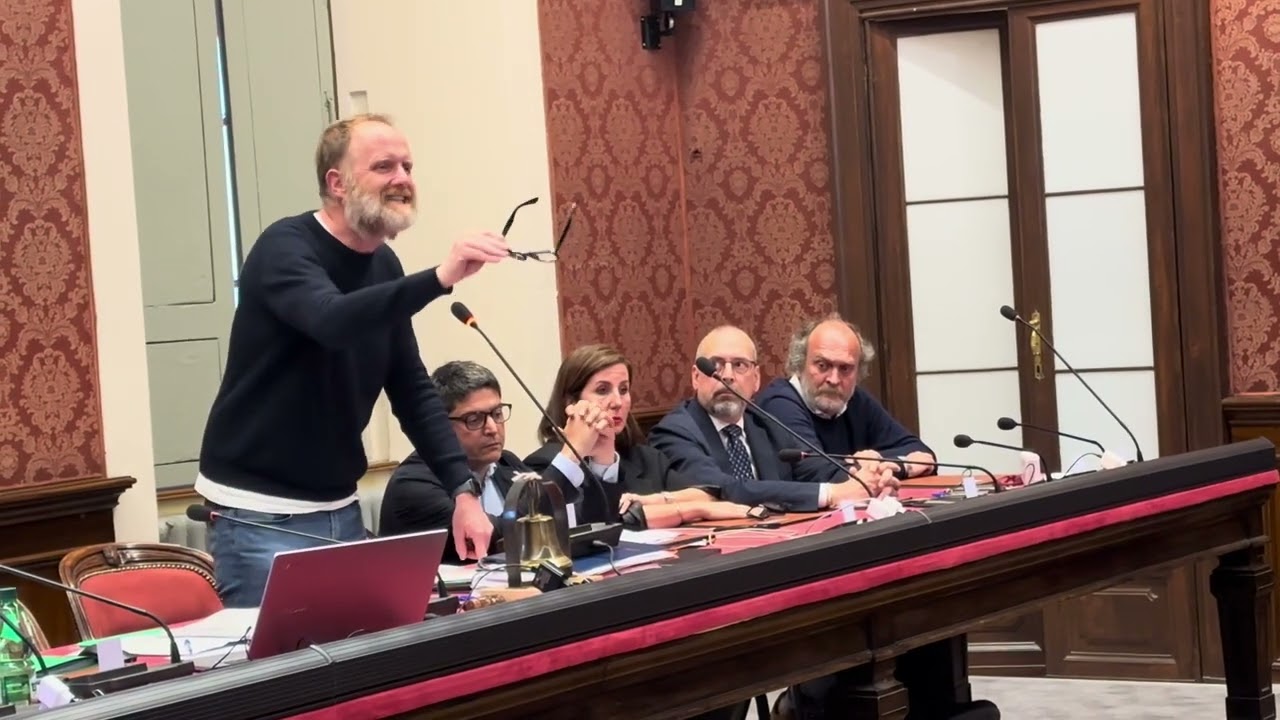 Consiglio comunale Como, il sindaco Rapinese spiega i tempi ed i passaggi della frana a Civiglio