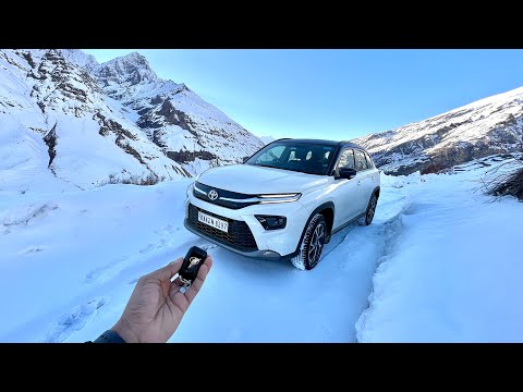 Toyota Hyryder AWD in Snow | Gagan Choudhary