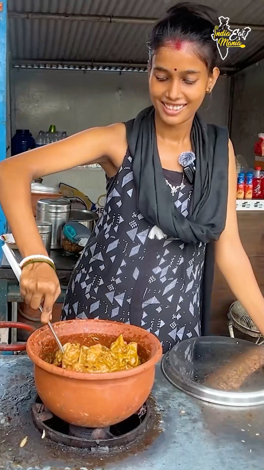 Bhabi Devar Favourite Bihari Style Handi Chicken Making In Bokaro Rs. 150/- Only #jharkhand #shorts