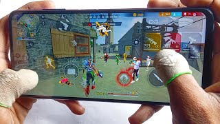 POCO X3 PRO: 4 Finger HUD Aggressive Gameplay Handcam 🔥 - 21 Kills Booyah! 🤯