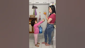 مرت الاب القاسية 