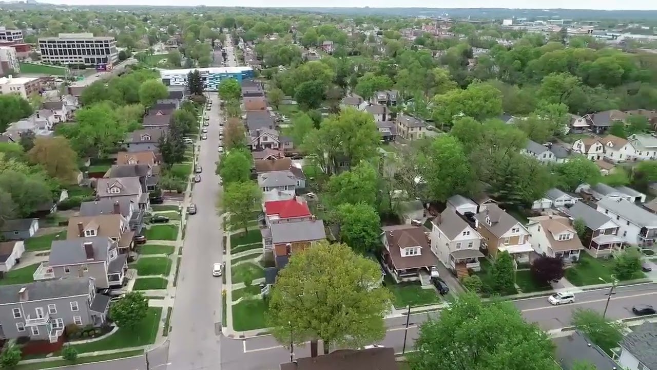 Oakley - Cincinnati,  Ohio 45209