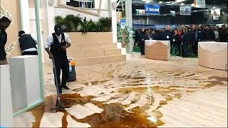 Salon de l'agriculture: le stand Lactalis dégradé par des manifestants | AFP Images