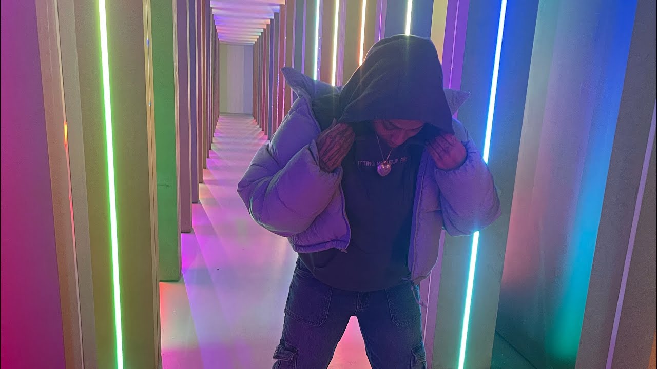 Slizz FREAK - Paper Ris ft. Paper Slizz OFFICIAL MUSIC VIDEO - YouTube