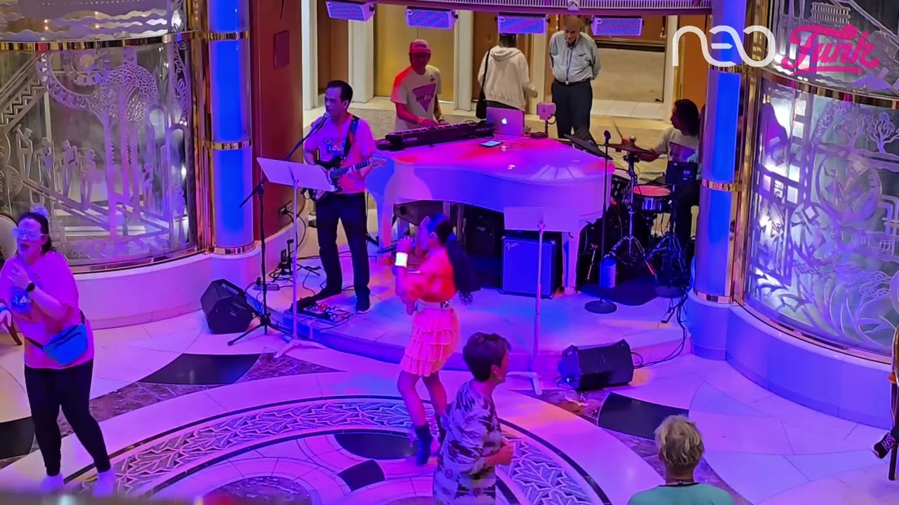 I wanna dance with somebody - Whitney Houston (covered by Neofunk)