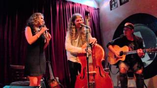 Haley Reinhart & Casey Abrams - All About That Bass [2015]