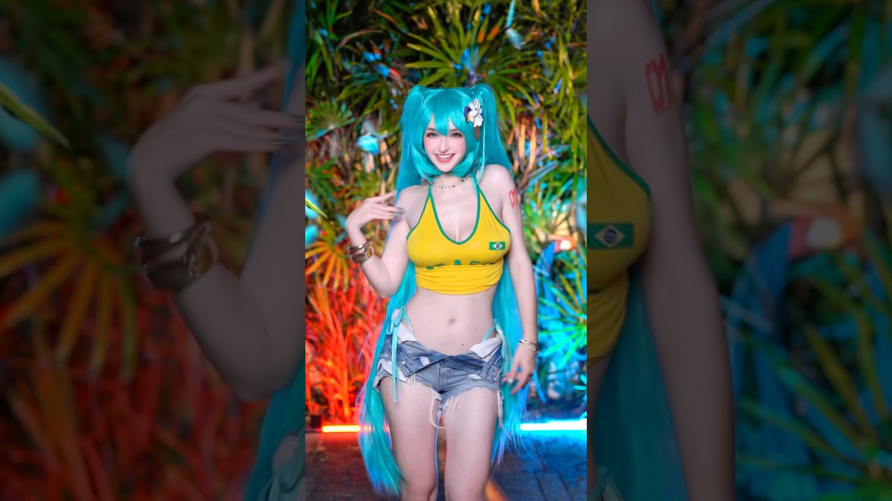 Who else loves my outfit? 🥰😍🥵 #anime #cosplay