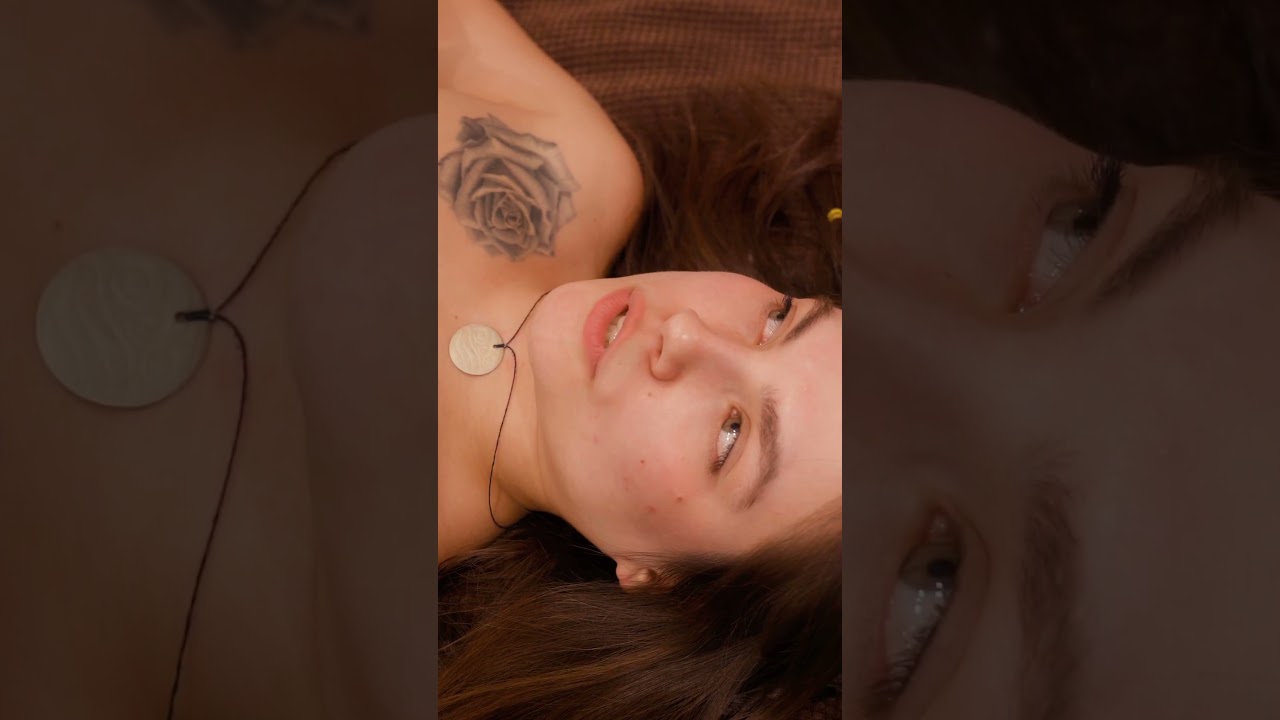 HOME YOGA FLOW | Evelina’s Energizing Stretch & Warm-Up