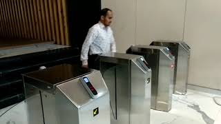 Retractable Flap Barrier