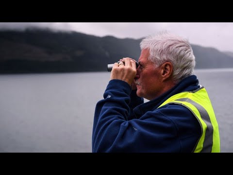 Hunderte Freiwillige durchsuchen Loch Ness nach berühmtem See-Ungeheuer