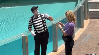 Rob the mime Antics | Seaworld Orlando