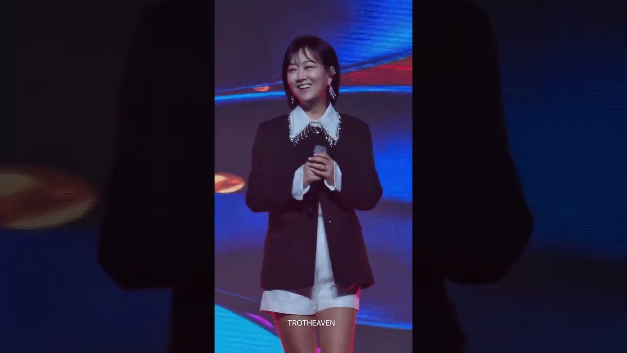 여성 트로트 가수 장윤정(Jangyunjeong)의 멋드러진 무대 꽃 한국 가요 동대문 체육관 라이브 직캠 251123 트롯천국 4K