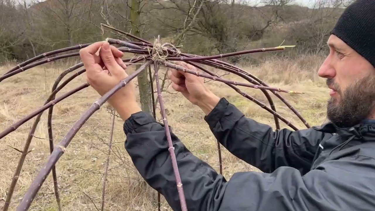 Construction of Northern Yurt from reeds | Warm house in bushcraft style