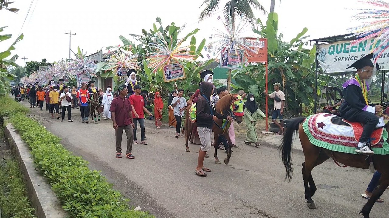 Pawai Ta'aruf Santri TPQ Al Hikmah Cipari