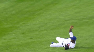 KC@CHC: Fowler saves a run with a sprawling catch