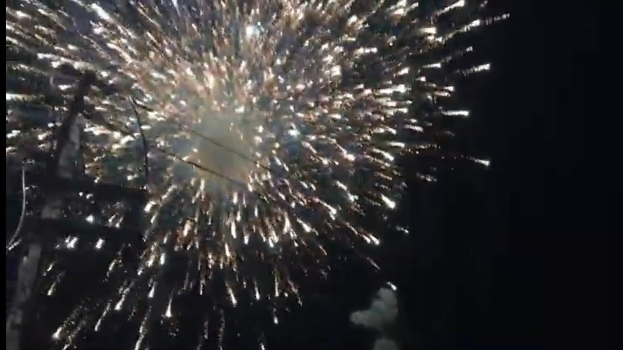 Cherukunnu Annapoorneshwari  temple vedikettu 2015 (day 2) 1080p