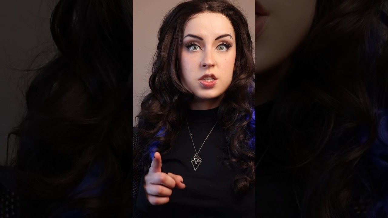 Jade West vs dogs - Victorious cosplay 💙🎤✨ (I actually love dogs)