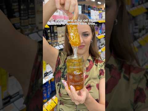 Golden, honey dipped lips.. say less 🍯