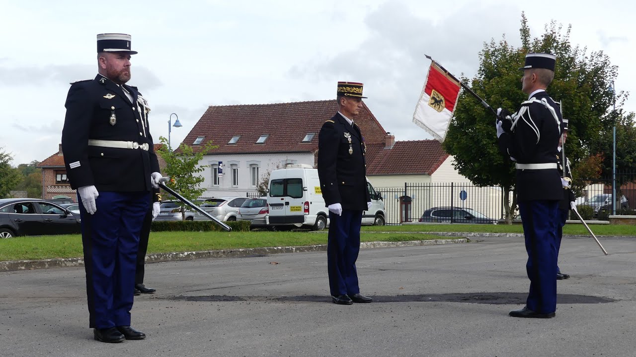 Prise de commandement du capitaine Xavier Champain à la compagnie de gendarmerie de Saint-Pol