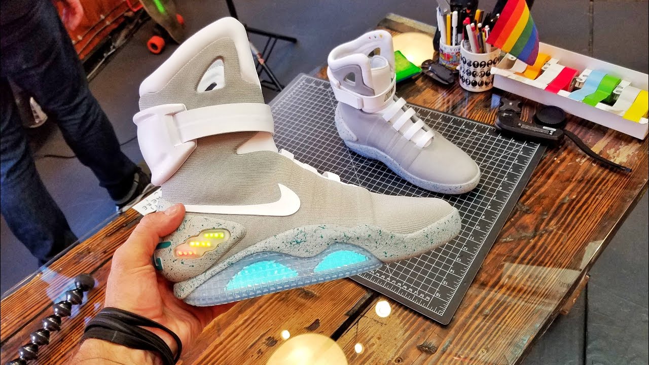 AUTO LACING NIKE MAGS FOR $10 - YouTube