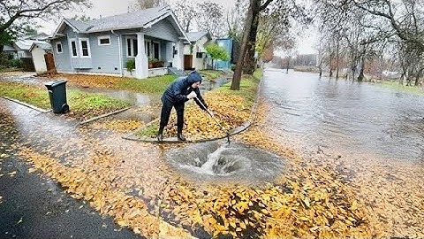 City in Crisis The Vital Role of Draining a Massive Flood!