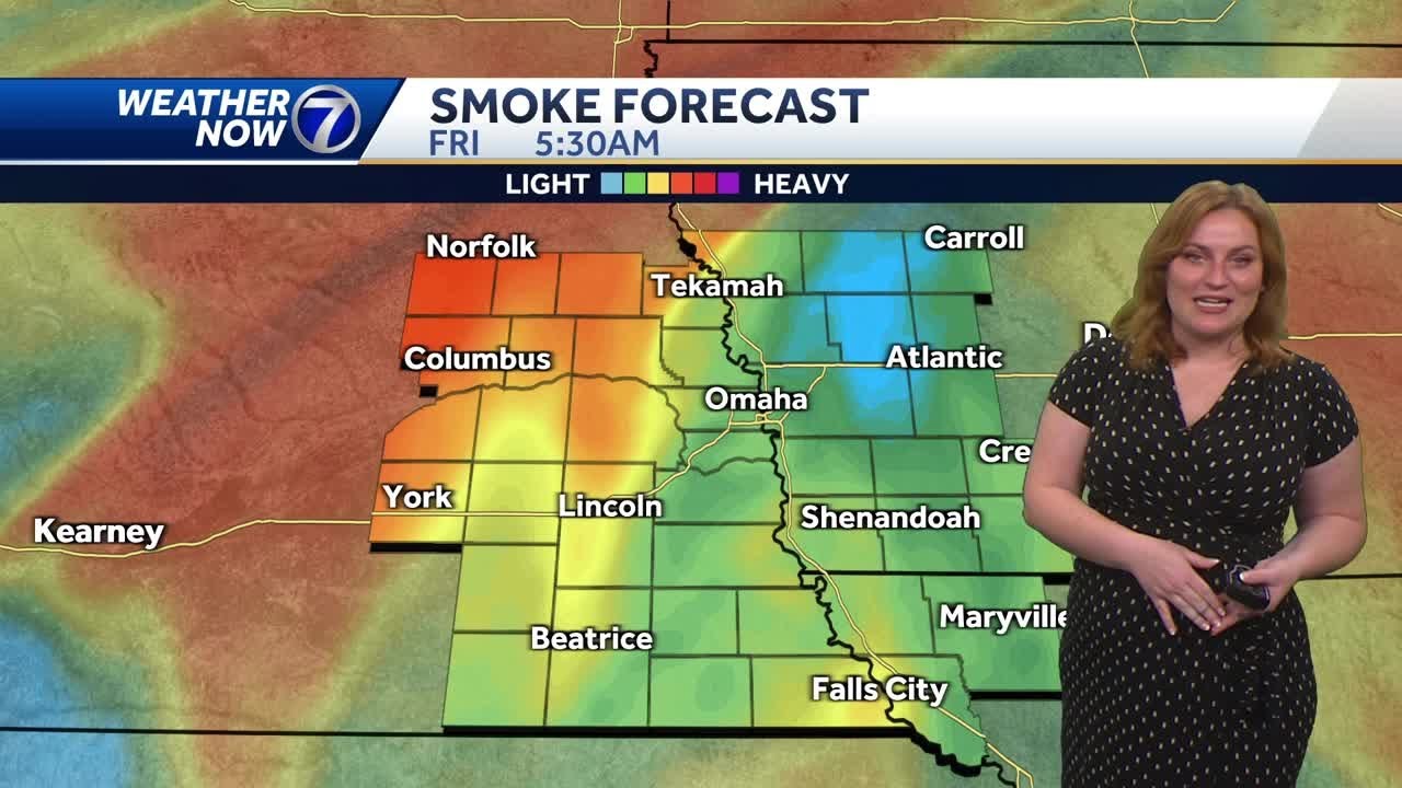 Warm and hazy Friday forecast - YouTube
