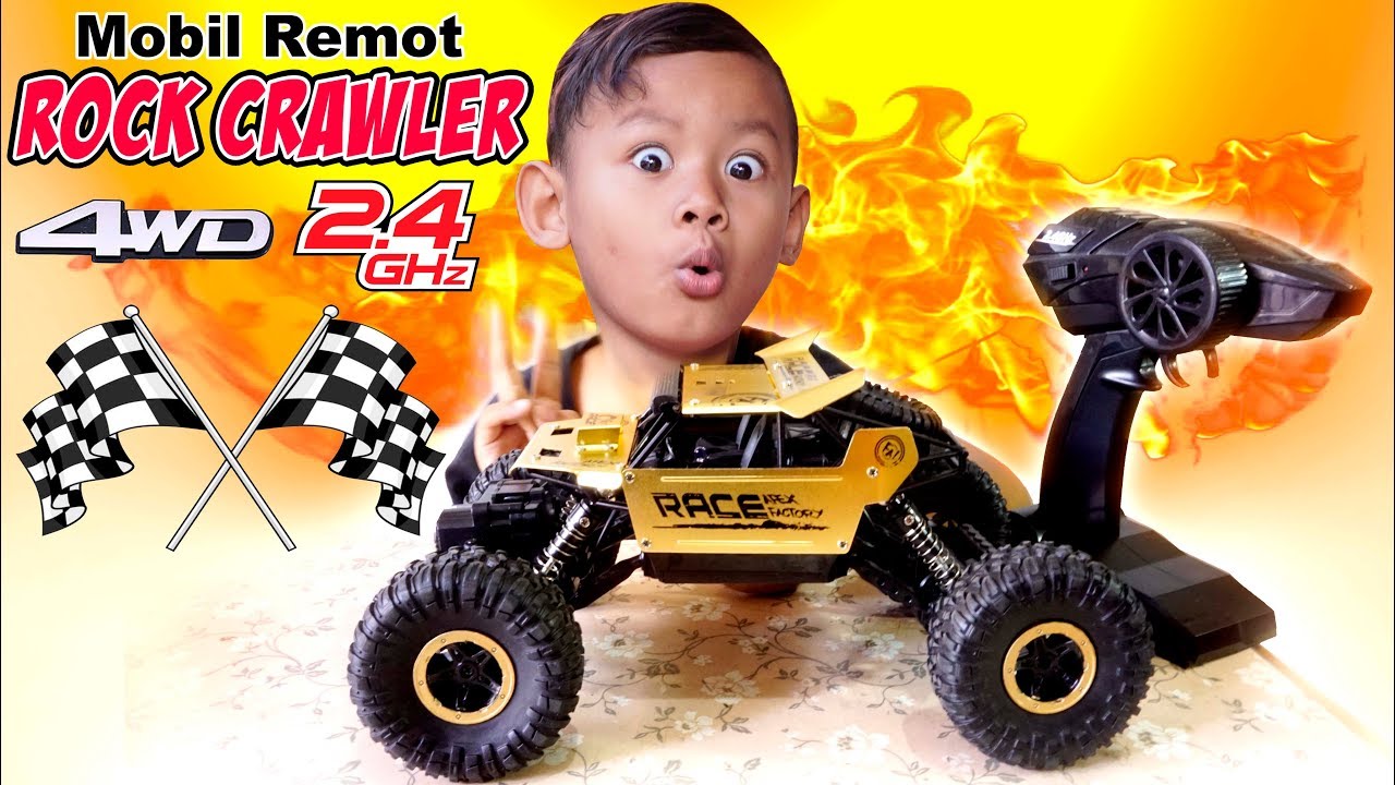 RC Offroad Rock Crawler Car Toys - Drama Package for Kids Toys Contains Silver Play Button. 