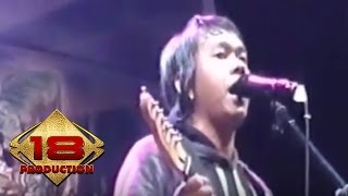 Wayang - Beri Aku Cinta Live Konser Banjarmasin 12 Mei 2006