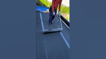 Torch flat roof. Rolling bleed out