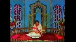 Aali ri more nainan baan padi -Lata Mangeshkar