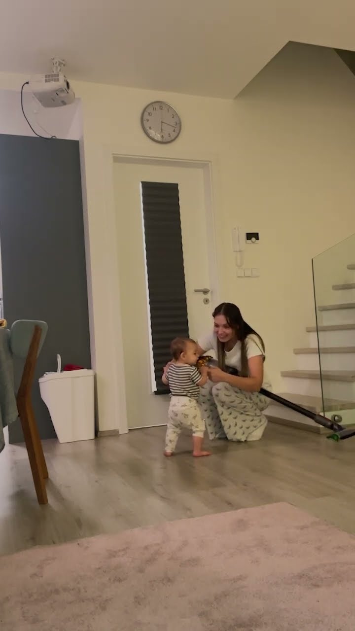 Mom Accidentally Captures Baby's First Steps || ViralHog