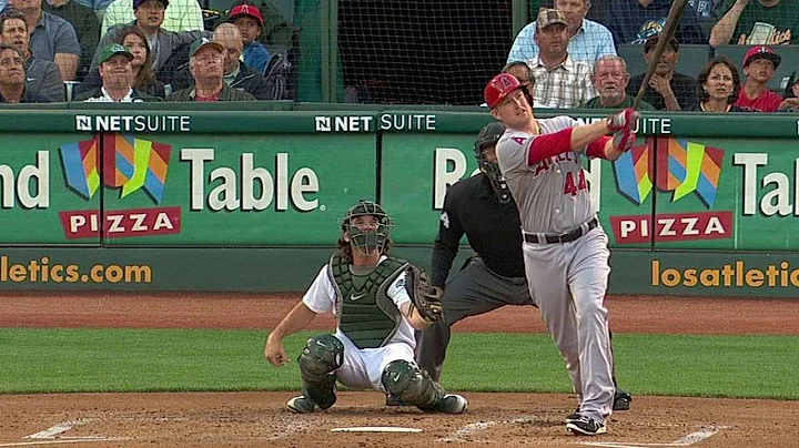 Trumbo smashes solo tater in the second