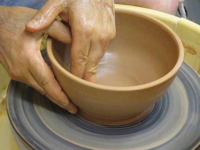 Making a Wide Rim Bowl — pottery tutorial — The Studio Manager