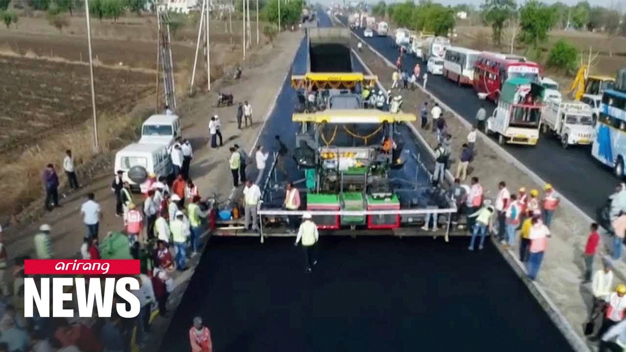 India enters Guinness World Record for fastest road construction - YouTube