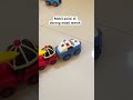 Mobil polisi di dorong mobil merah