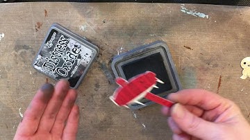 How to Create a Night Sky Using Distress Oxide Inks