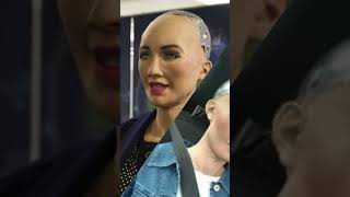 Sophia the humanoid robot x Arp bounce| #kurulusosman #fashiontrends#robots#sophiarobot
