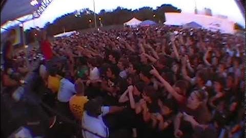 Underoath @ Warped tour fullerton CA 2004-07-02 security guard fight