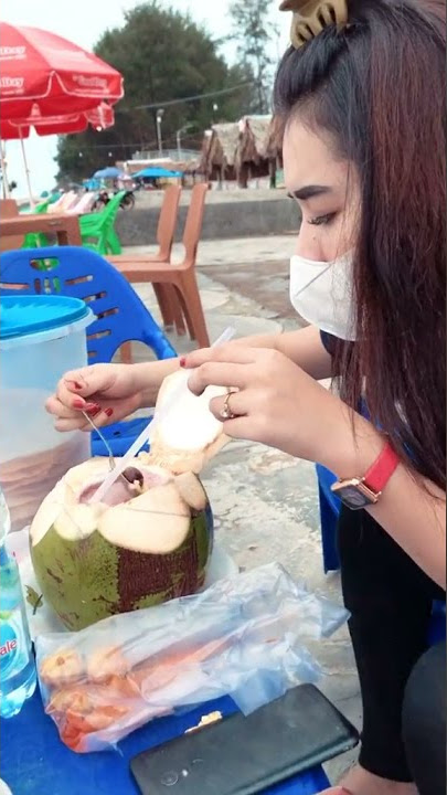 Mentahan nyantai di pantai sambil menikmati angin sepoi-sepoi