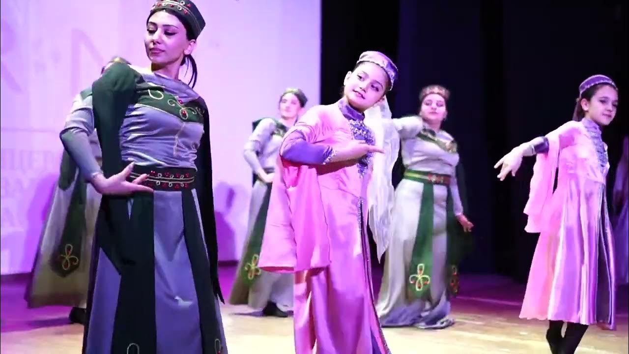 макс нестерович шоу танцы на тнт. номинации в танцах. ляйсан утяшева танцы на тнт. танцы на тнт 2023. простые танцевальные движения.