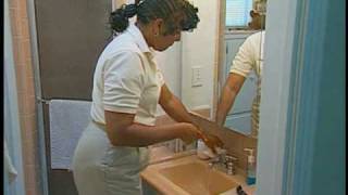 Hand Washing and Gloving (Spanish)