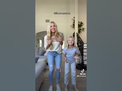 Savannah telling Everleighs shes pregnant tiktok! so cute! - YouTube