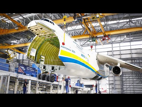What Happened To The World's Largest Plane? The Antonov An 225 Mriya