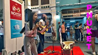 Daughter and father singing • Phuket Old Town's Market