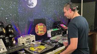 Got My Classic House Cd’s Out on #Toolcast No.33 Mix @housemusictools Lab NYC / House Music